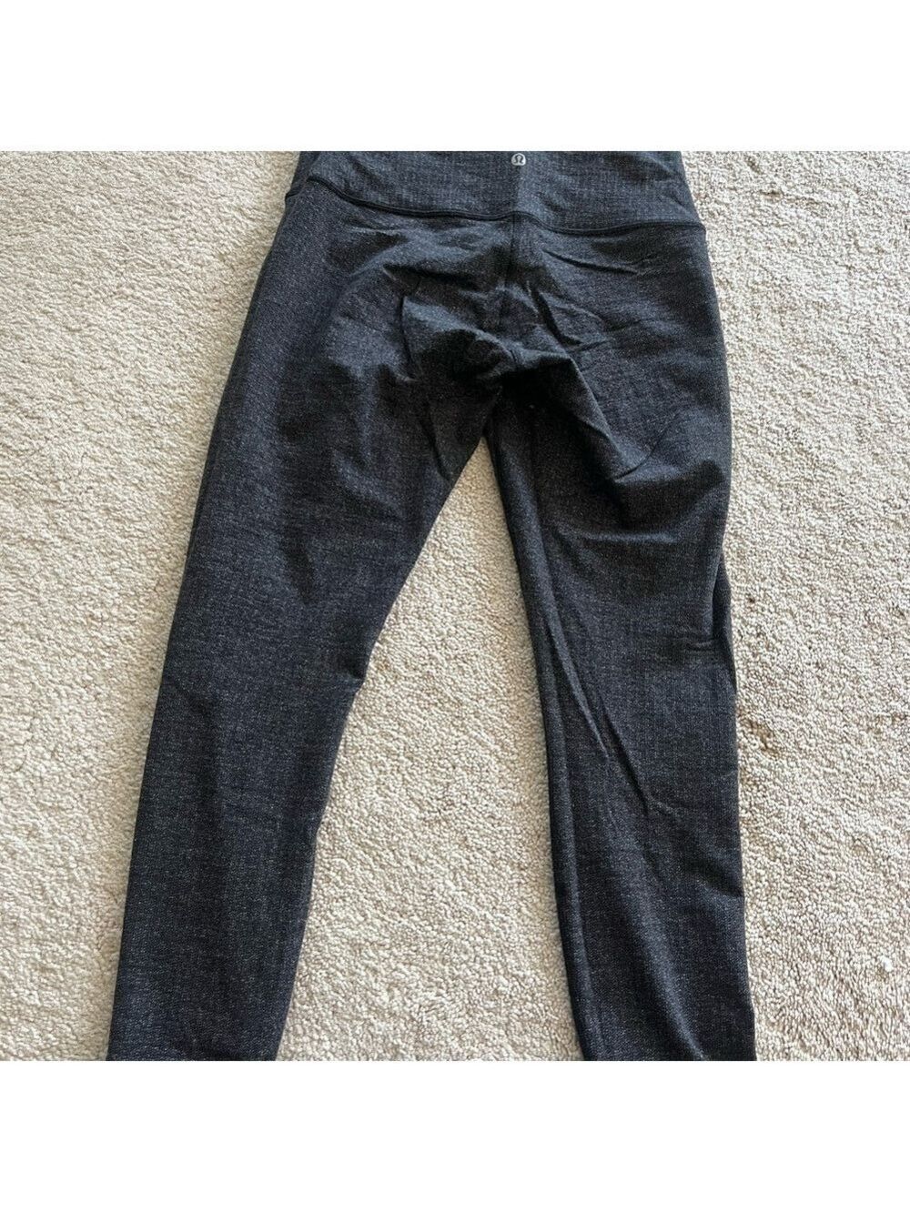 Cozy Lululemon Wunder Under Gray Black 8 - Picture 2 of 6